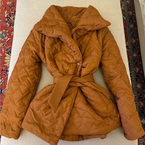 Quilted jacket. Size M